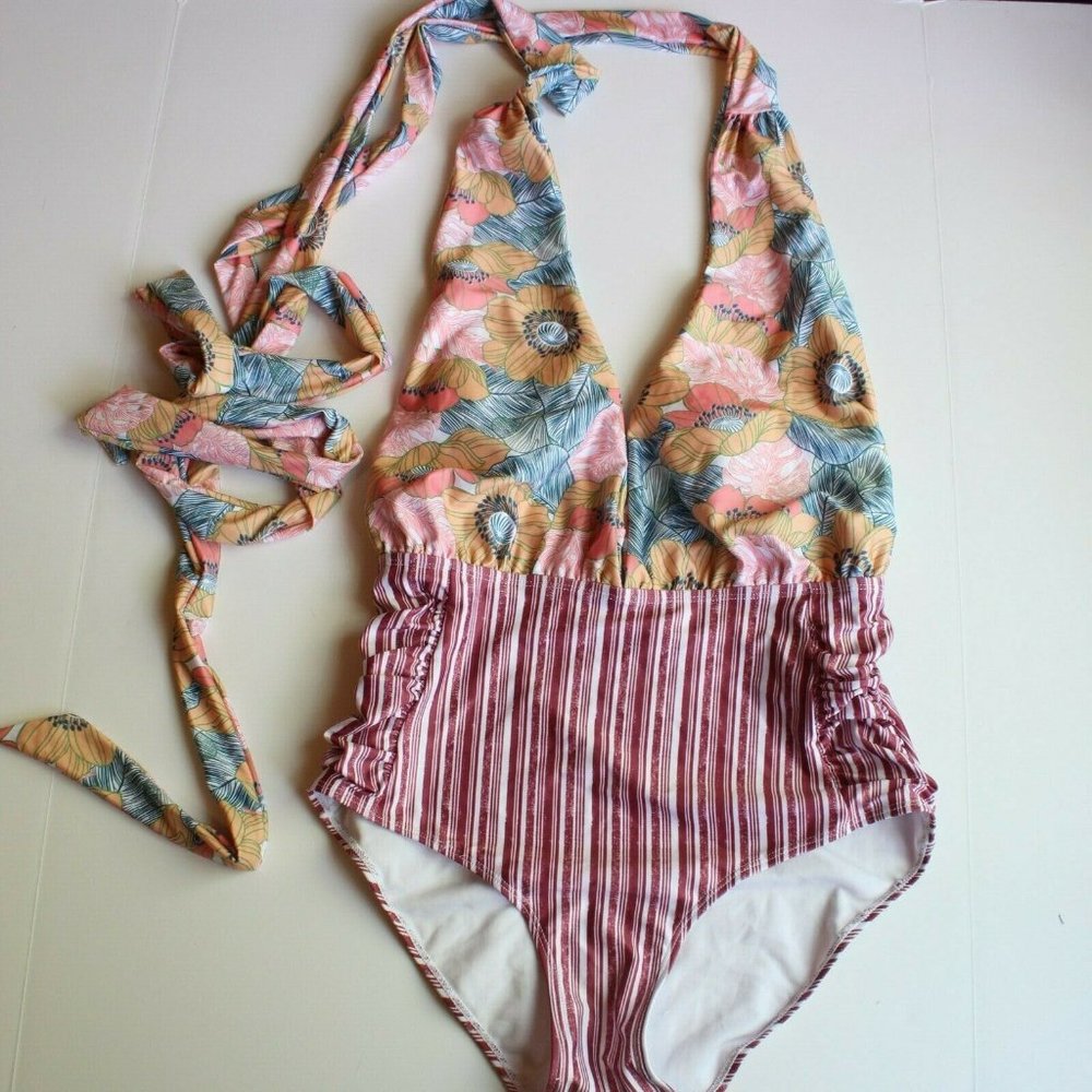 Nicole Miller Convertible Swimsuit XL